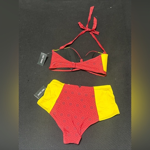 Iron Man Women’s Bikini Bathing Swim Suit Hot Topic 2-piece Marvel NWT Mixed Siz - Picture 4 of 14